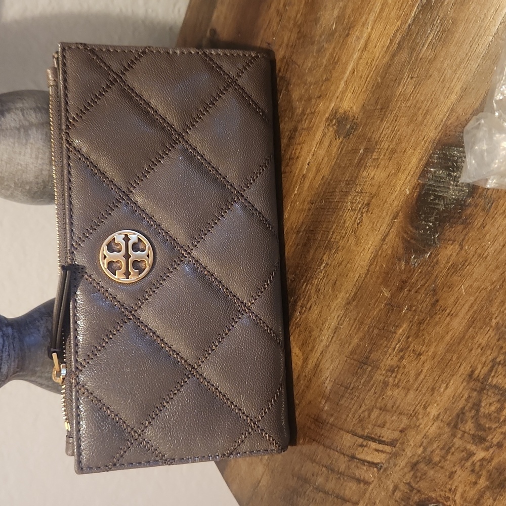 Tory burch slim wallet